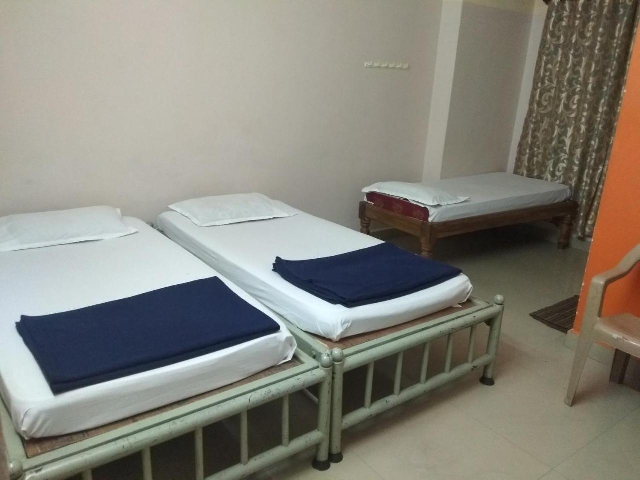 فندق بنغالورفي  Apoorva Residency المظهر الخارجي الصورة